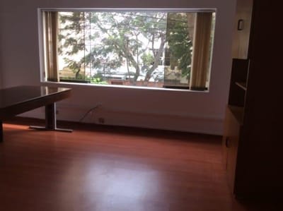 Casa para oficina impecable