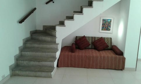 Local Comercial alquiler a metros del C.C. Camino Real, Restaurantes, Hoteles