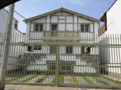 Casa en Venta en Limite de Miraflores y San Isidro