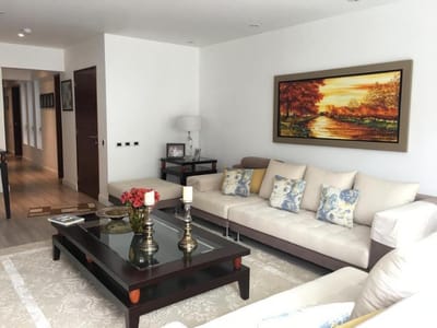 VENDO IMPECABLE DPTO. A MEDIA CUADRA DE PARQUE DOIG EN CHACARILLA