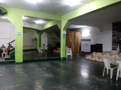 Alquilo Local Comercial