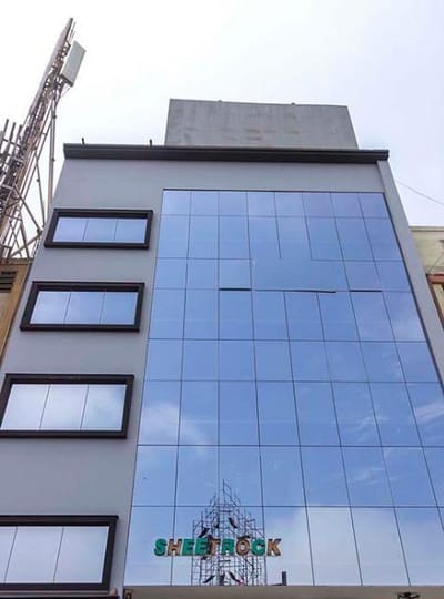 Alquilo Edificio en excelente Ubicacion CZ