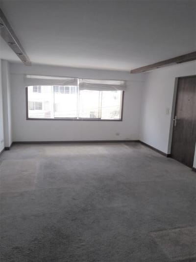 SAN ISIDRO A MEDIA CDRA DE AV BELEN DEPARTAMENTO EN 2DO PISO VISTA CALLE – 2 DORM