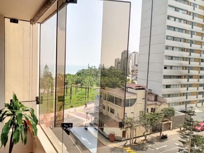 MIRAFLORES CERCA PARQUE Y MALECÓN BONITA VISTA, AMPLIO DPTO CON LINEA BLANCA Y/O SEMI AMOBLADO