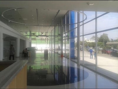 SURQUILLO AV TOMAS MARSANO SUPER LOCAL DE APROX 3,400m2 DE AREA CONSTRUIDA
