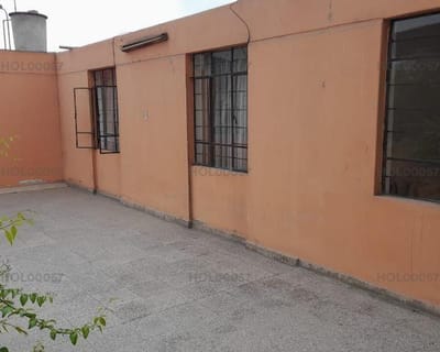 BUENA CASA DE OCASION PARA REMODELAR