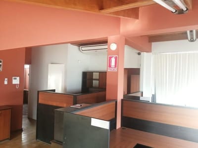 SE ALQUILA OFICINA EN SURQUILLO ZONA LIMITE CON SAN ISIDRO