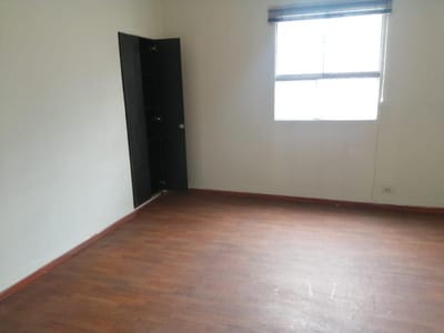 ALQUILO LOCAL COMERCIAL EN MIRAFLORES