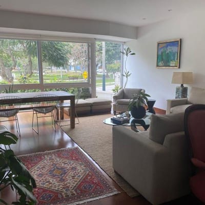 LINDO PRIMER PISO CON VISTA Y SALIDA PARQUE