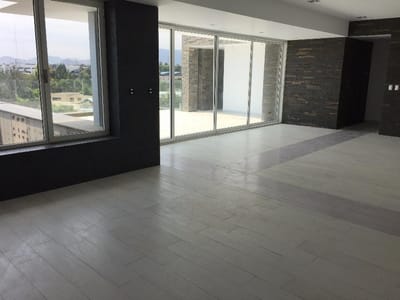 DPTO. ESTRENO CON VISTA A JARDINES EN GOLF LOS I NKAS