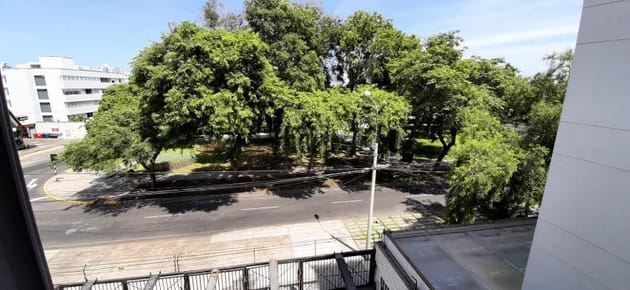 CON VISTA AL PARQUE MORA,  TENDRAS UN PRECIOSO DEPARTAMENTO DE 2 DORMS