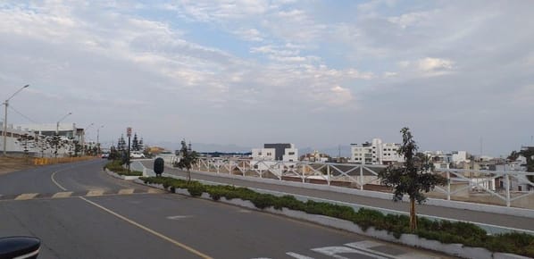 Terreno en Punta Hermosa con linda vista.