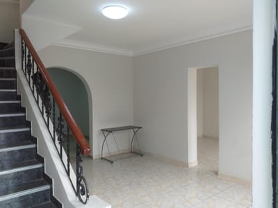 Casa Vivienda y Uso Profesional - Dos pisos - Estación 28 de Julio