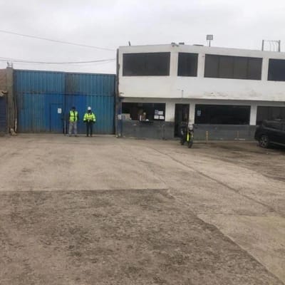 Vendo Local Industrial Cerca al Aeropuerto.