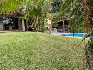 Muy buena casa para remodelar