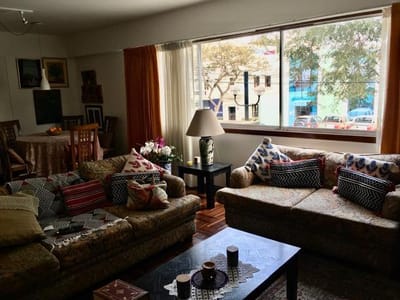 CÓMODO FLAT EN SAN ISIDRO