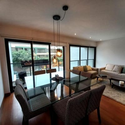Este es un Duplex soñado en La Av. La Floresta