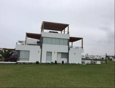 Venta de Casa de Playa en Asia