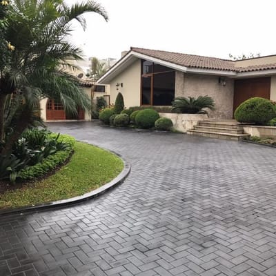 VENDO PRECIOSA CASA POR CASUARINAS