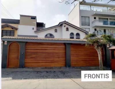 VENTA DE CASA DOS PISOS EN SANTIAGO DE SURCO