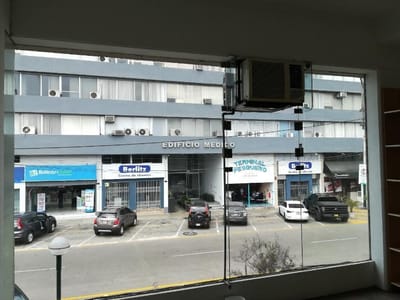 EXCELENTE UBICACIÓN LOCAL COMERCIAL-CHACARILLA