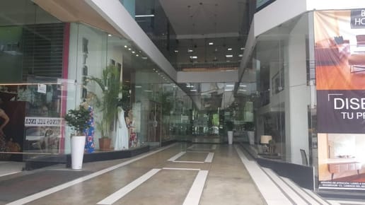 LOCAL 32m2 - CAMINOS DEL INCA
