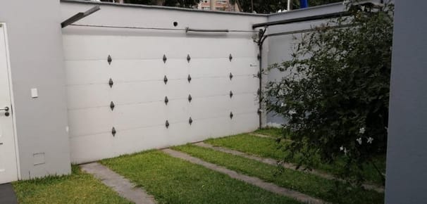 Venta de Casa en San Isidro remodelada en zona residencial