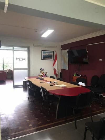 Casa para Oficina llamar 999652274