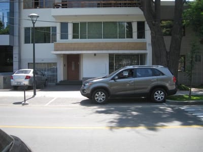 Oficina independiente en San Isidro 999652274