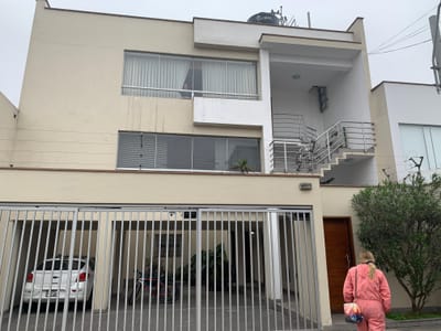 VENDO LA ALBORADA SURCO LINDO Y AMPLIO DEPARTAMENTO