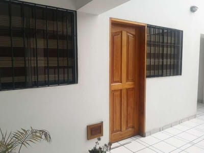 EN SAN ISIDRO SE ALQUILA LINDO DEPARTAMENTO