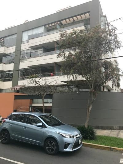 Frente a parque Departamento en venta Miraflores
