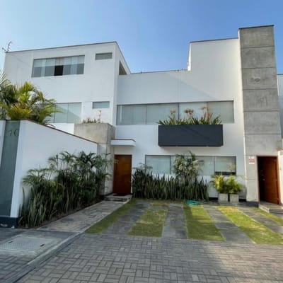 OCASION!! VENDO LINDA CASA EN CONDOMINIO CERCA AL JOCKEY PLAZA