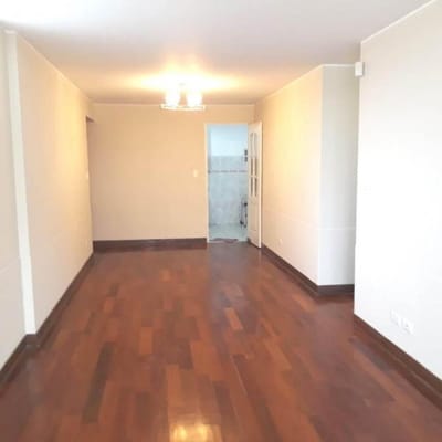 SURCO ALQUILO DPTO. PRIMER PISO S/.2500 (CERCA AL COLEGIO SALCANTAY WEBERBAUER)