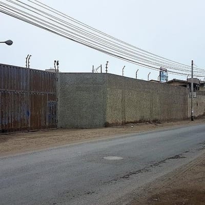 LURIN ALQUILO LOCAL CON DOS NAVES ( ALMACEN) US15,000 (CERCA PUENTE ARICA KM 35)
