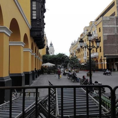 Alquiler de terreno para Local Comercial en Cercado de Lima a media cdra Plaza de Armas