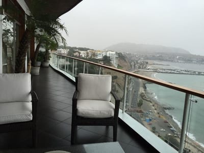 PH CON VISTAS A LA MARINA DE BARRANCO