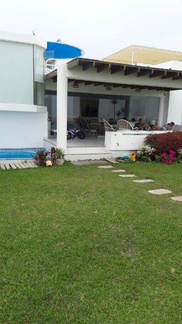 Alquiler de Casa de Playa en condominio en Asia