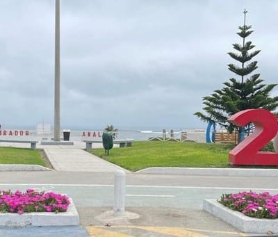 Terreno a la espalda de la Municipalidad de Punta Hermosa.