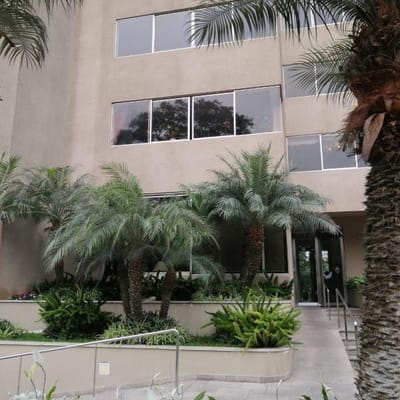 VEDO FRENTE AL GOLF DE SAN ISIDRO PRIMER PISO  170M2