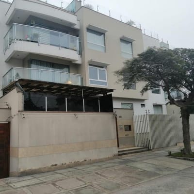 VENDO COMODO Y ESPACIOSO DEPARTAMENTO EN SAN BROJA A DOS CUADRAS DEL PENTAGONO