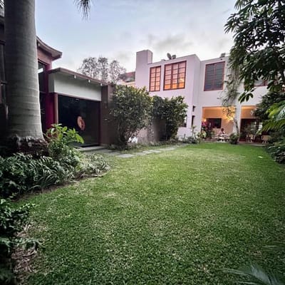 CASA CON  DORMITORIOS EN SAN ISIDRO