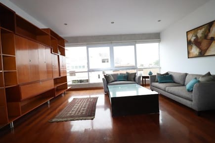 Venta Dpto Miraflores Pasos del Malecon