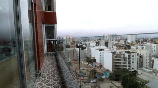 VENDO LINDO DEPA 3 DORMS FRENTE AL CHIPOCO