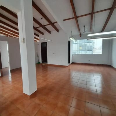 OFICINA MIRAFLORES IDEAL PARA TALLER