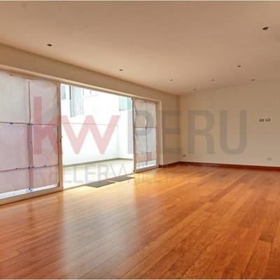 Hermoso departamento duplex en primer piso con amplias terrazas