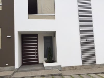 Vendo para Estrenar Casa en Condominio en La Molina