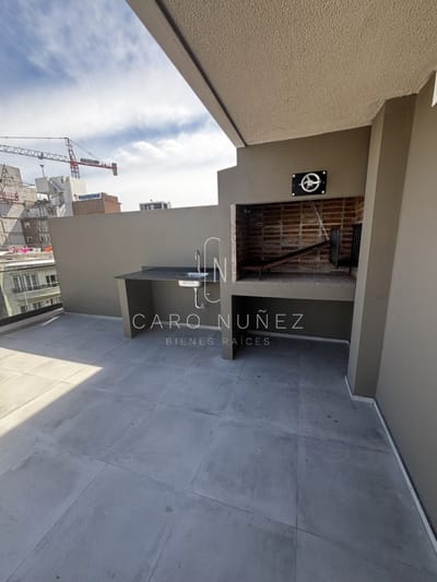 Alquiler apto 1 dormitorio con gran terraza con parrillero