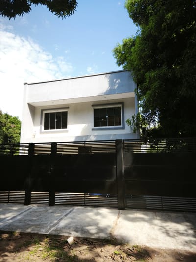 ALQUILER DE HERMOSO DUPLEX EN BARRIO CERRADO 