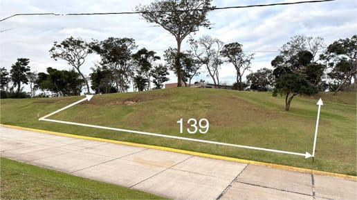 Terreno en venta Condominio Urubó Village 